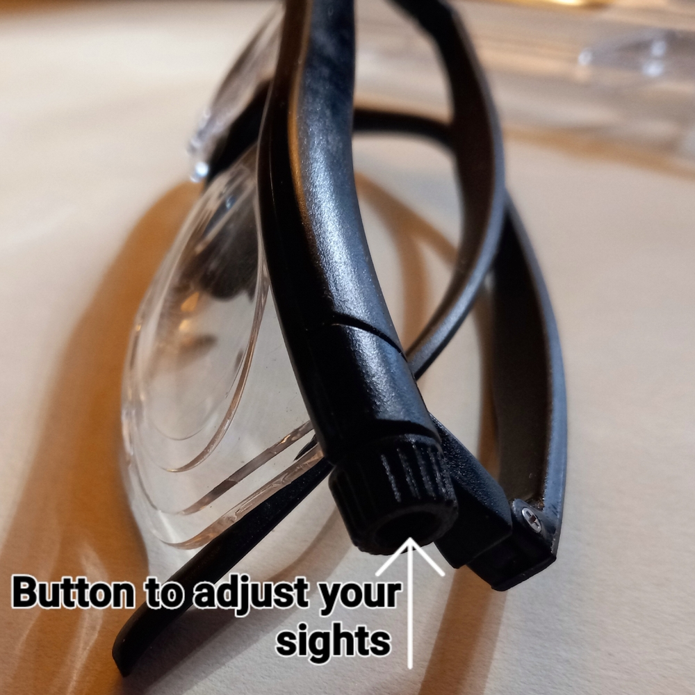 Futuristic Black Smart Glasses with Augmented Reality - Picture 4 of 5
